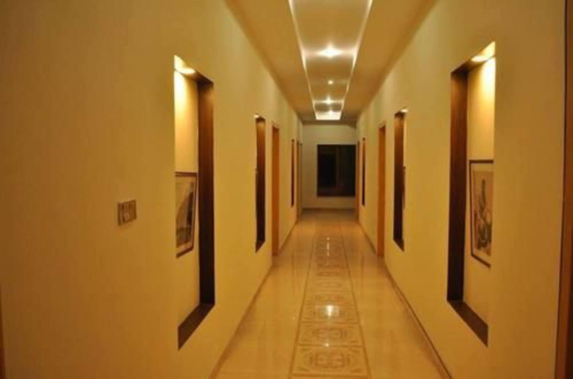 Hotel Diplomat Iszlámábád Kültér fotó