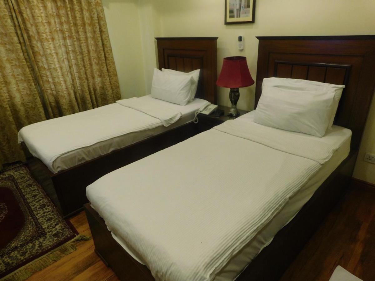 Hotel Diplomat Iszlámábád Kültér fotó